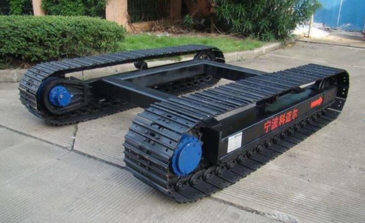 履帶底盤總成(圖1) 履帶底盤總成(圖1)