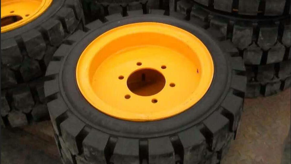 實心胎(圖1) 實心胎(圖1)